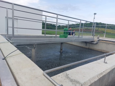 e7802140-52f0-47b0-9b45-b80b65e063ca